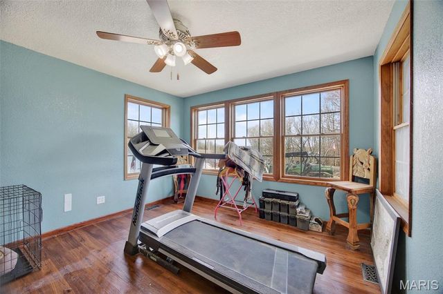 33992 Garrett Road, Richland, MO 65556