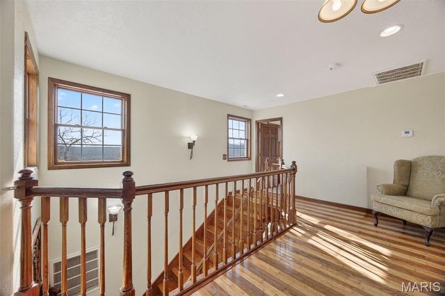 33992 Garrett Road, Richland, MO 65556