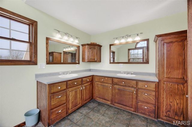 33992 Garrett Road, Richland, MO 65556
