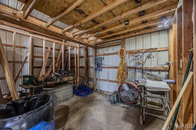 33992 Garrett Road, Richland, MO 65556