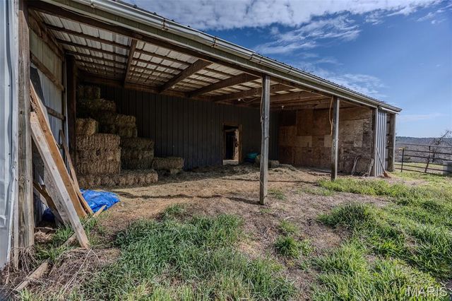 33992 Garrett Road, Richland, MO 65556