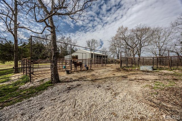 33992 Garrett Road, Richland, MO 65556