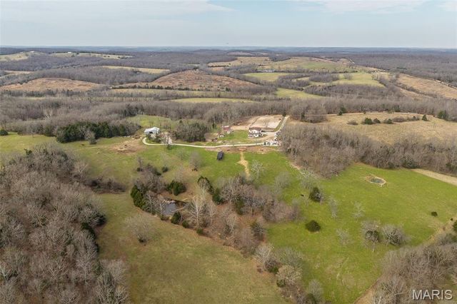 33992 Garrett Road, Richland, MO 65556