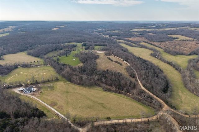 33992 Garrett Road, Richland, MO 65556