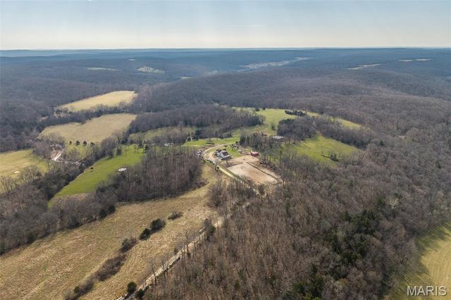 33992 Garrett Road, Richland, MO 65556