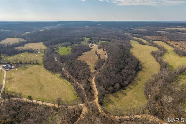 33992 Garrett Road, Richland, MO 65556