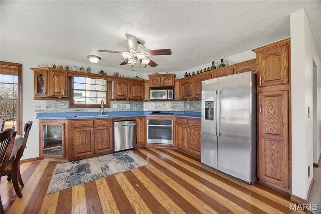 33992 Garrett Road, Richland, MO 65556