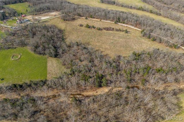 33992 Garrett Road, Richland, MO 65556