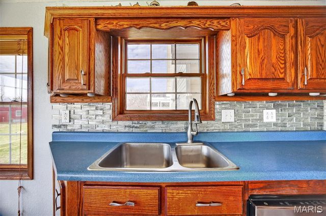 33992 Garrett Road, Richland, MO 65556