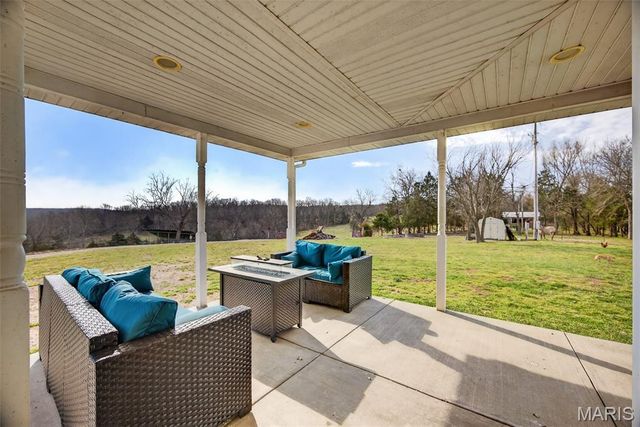 33992 Garrett Road, Richland, MO 65556