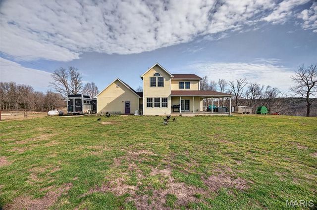 33992 Garrett Road, Richland, MO 65556
