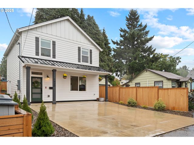 1430 POLK St, Oregon City, OR 97045