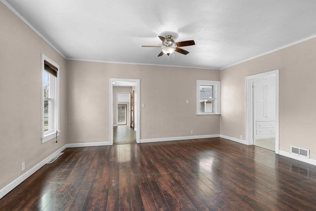 1053 E KIMBERLY AVENUE, Kimberly, WI 54136