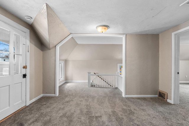 1053 E KIMBERLY AVENUE, Kimberly, WI 54136
