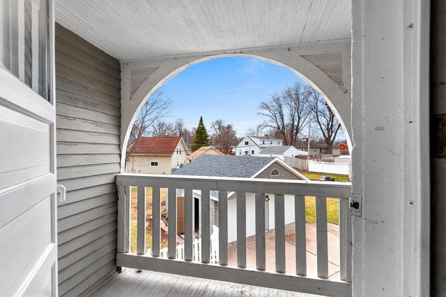 1053 E KIMBERLY AVENUE, Kimberly, WI 54136