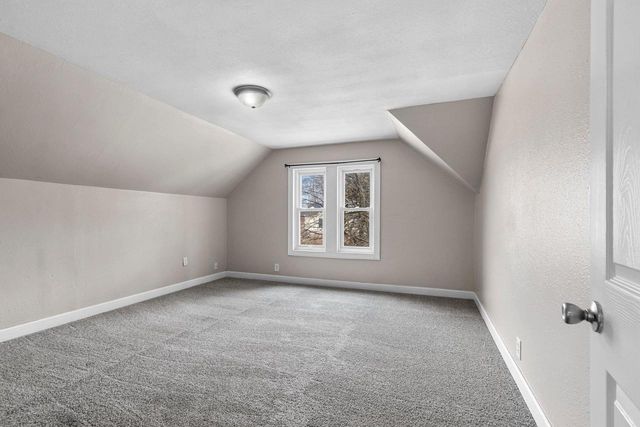 1053 E KIMBERLY AVENUE, Kimberly, WI 54136
