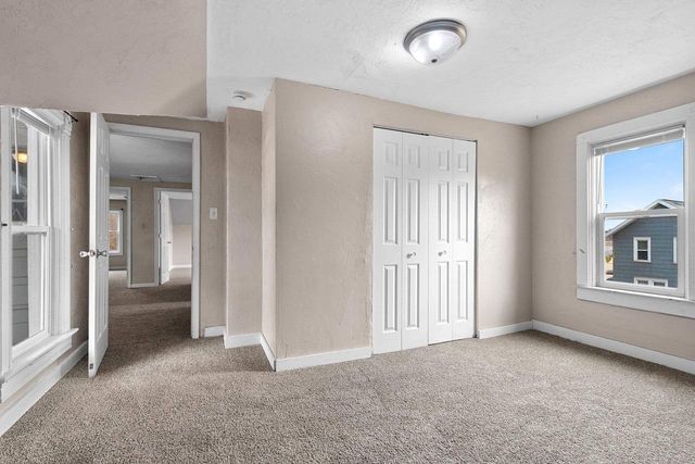 1053 E KIMBERLY AVENUE, Kimberly, WI 54136