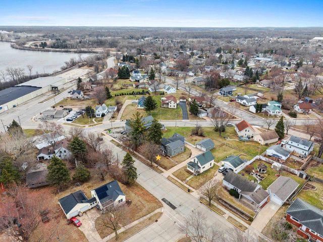 1053 E KIMBERLY AVENUE, Kimberly, WI 54136