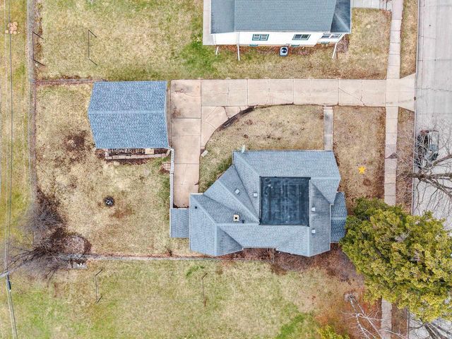 1053 E KIMBERLY AVENUE, Kimberly, WI 54136