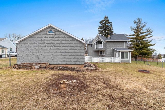 1053 E KIMBERLY AVENUE, Kimberly, WI 54136