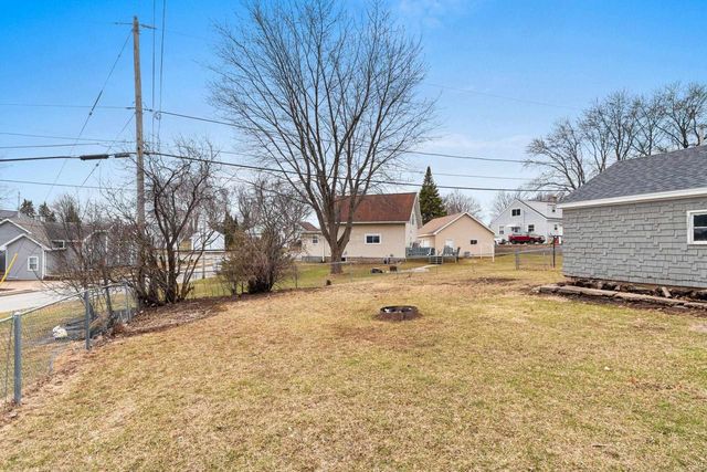 1053 E KIMBERLY AVENUE, Kimberly, WI 54136