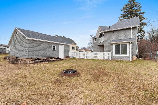 1053 E KIMBERLY AVENUE, Kimberly, WI 54136