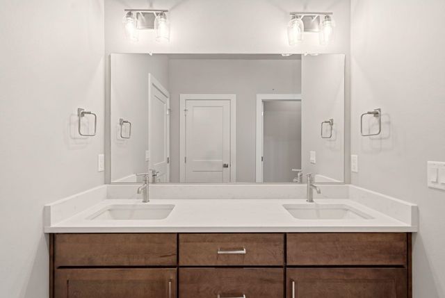 1236 N HIGH DESERT Dr, Deer Park, WA 99006