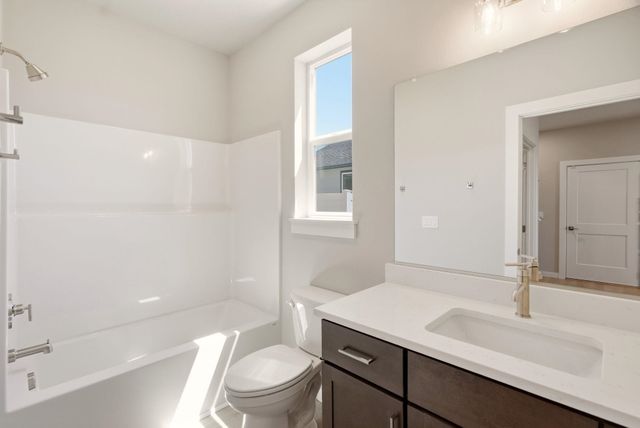 1236 N HIGH DESERT Dr, Deer Park, WA 99006