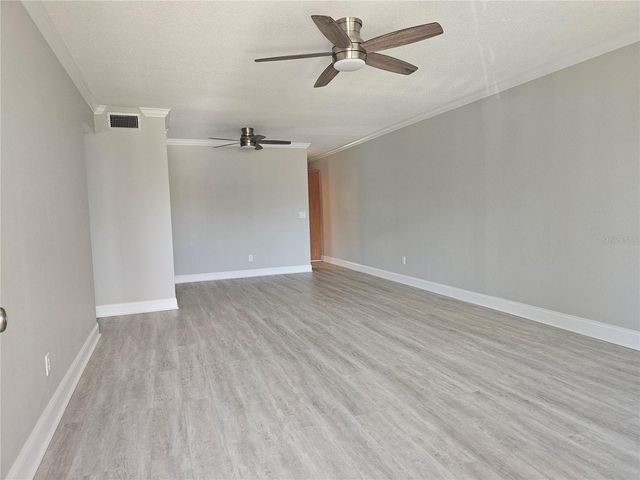 2321 ECUADORIAN WAY 31, Clearwater, FL 33763