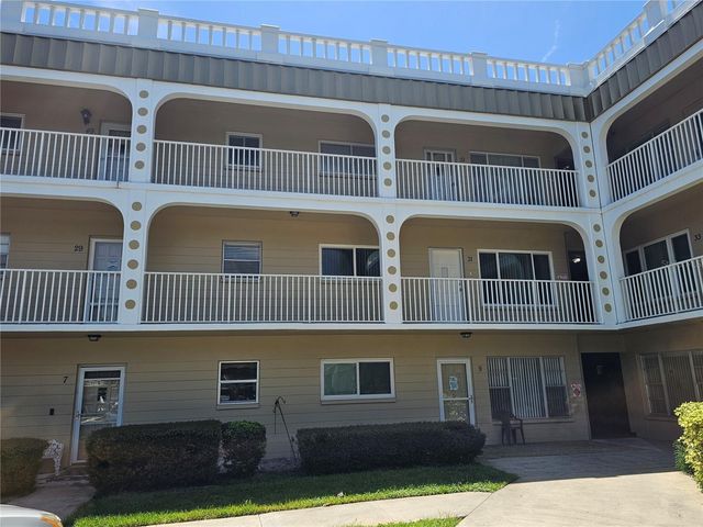 2321 ECUADORIAN WAY 31, Clearwater, FL 33763