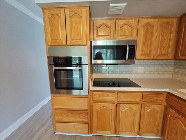 2321 ECUADORIAN WAY 31, Clearwater, FL 33763