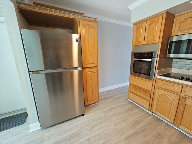 2321 ECUADORIAN WAY 31, Clearwater, FL 33763