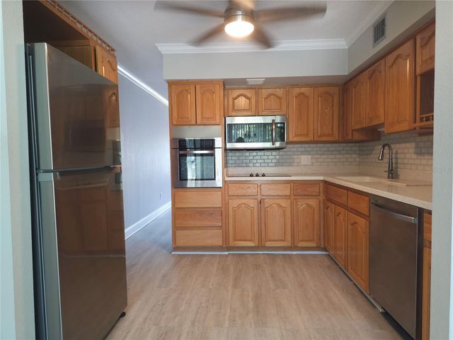 2321 ECUADORIAN WAY 31, Clearwater, FL 33763