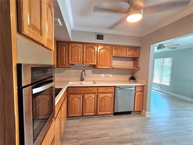 2321 ECUADORIAN WAY 31, Clearwater, FL 33763