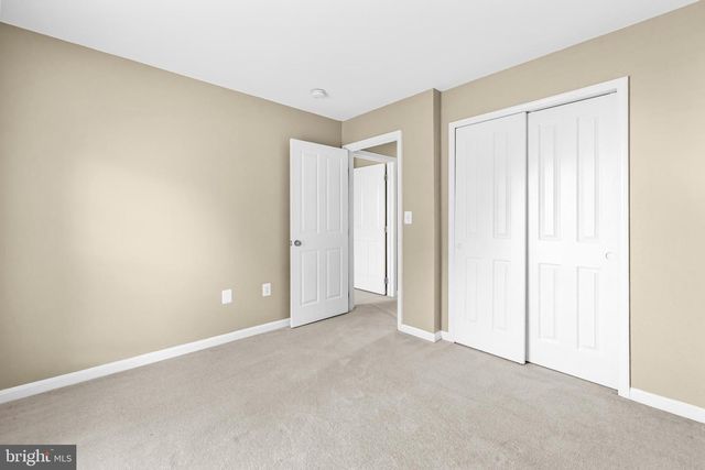 427 WOODCREST DR SE, Washington, DC 20032