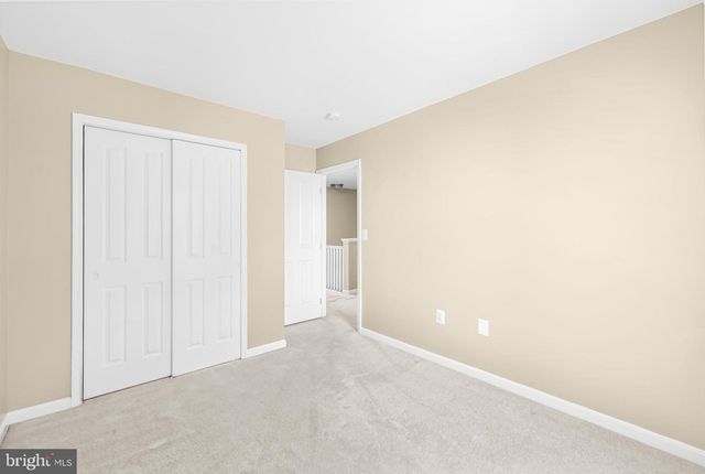 427 WOODCREST DR SE, Washington, DC 20032