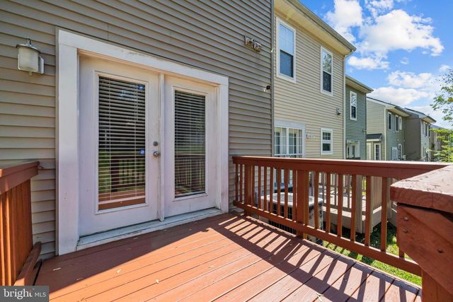 427 WOODCREST DR SE, Washington, DC 20032