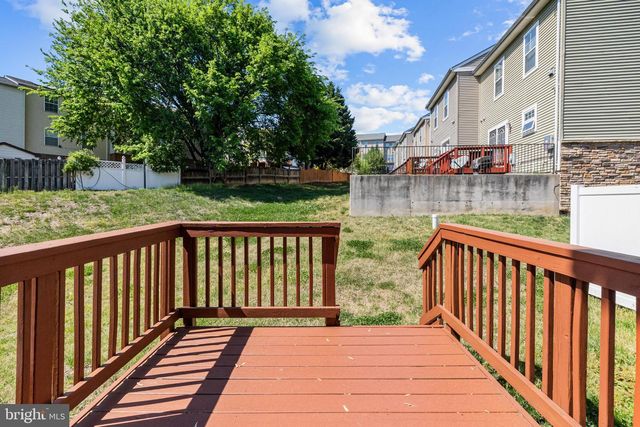 427 WOODCREST DR SE, Washington, DC 20032