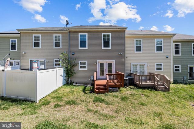 427 WOODCREST DR SE, Washington, DC 20032