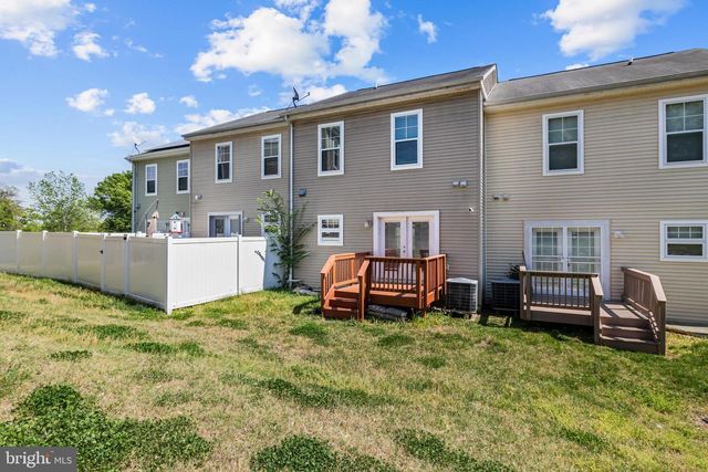 427 WOODCREST DR SE, Washington, DC 20032