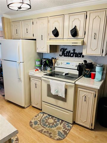 215 RUE DE PARESSE, Tavares, FL 32778