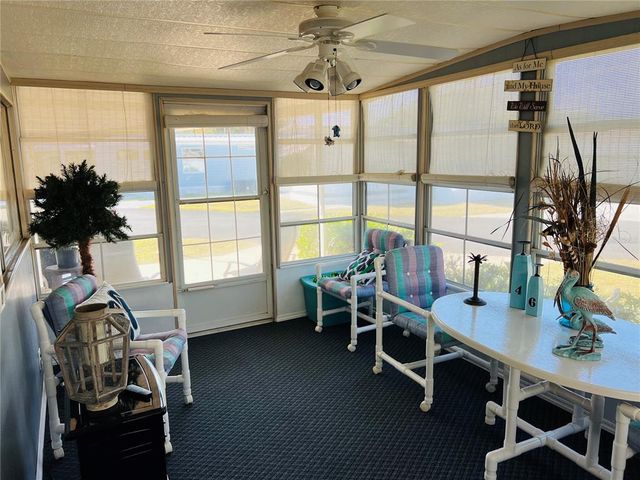 215 RUE DE PARESSE, Tavares, FL 32778