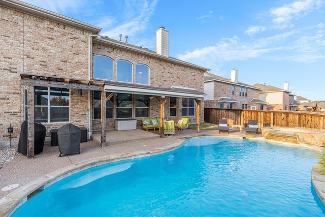 310 Dover Heights Trail, Mansfield, TX 76063