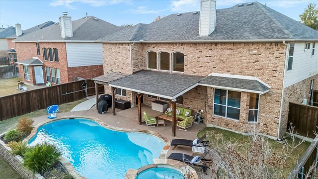 310 Dover Heights Trail, Mansfield, TX 76063