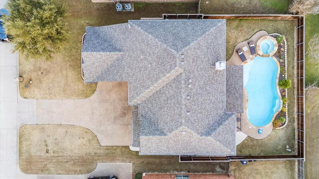 310 Dover Heights Trail, Mansfield, TX 76063