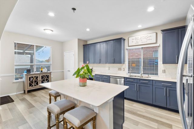 310 Dover Heights Trail, Mansfield, TX 76063