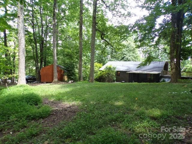 140 Beechwood Circle, Laurel Park, NC 28739