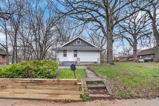 1817 22nd Street, Des Moines, IA 50310