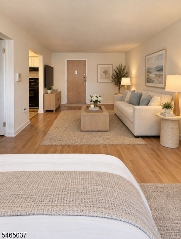 565 Grove St B-9 B-9, Clifton City, NJ 07013 — photo 4