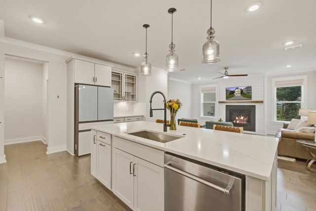 517 Spring Hollow Drive, Charleston, SC 29492